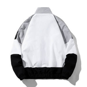 Veste de baseball satinée personnalisée pour homme, légère, style bomber, avec boutons-pression, vêtements de sport, fabricant OEM ODM en gros - Product Image 2