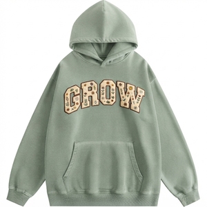เสื้อฮู้ดดี้ผ้าฟลีซหนานุ่มแบบสั่งทำพิเศษ ทรงโอเวอร์ไซส์ แต่งลายปักแบบวาร์ซิตี้ ผลิตจากผ้าฝ้าย 100% เป็นมิตรต่อสิ่งแวดล้อม เหมาะสำหรับฤดูใบไม้ร่วง สำหรับผู้หญิง - Product Image 2