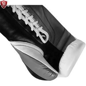 Gants de boxe SUMROOS SI en cuir de vachette blanc et noir, à lacets, durables, confortables, avec sangle de poignet réglable - Product Image 5
