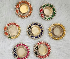 Portavelas Multicolor Hecho a Mano: Decoración para el Hogar de Diwali, Decoración Festiva - Product Image 1