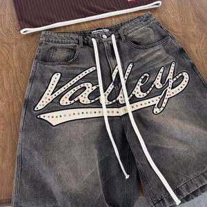 Pantalones cortos de mezclilla de punto para hombre, de cintura media, estilo cargo, con lentejuelas, pedrería y efecto desgastado, estilo streetwear, para invierno y verano, con cordón y detalles de malla. - Product Image 5