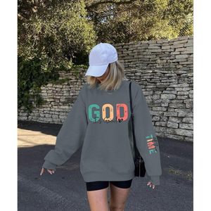 เสื้อสเวตเชิ้ตคอกลมโอเวอร์ไซส์สำหรับผู้หญิง พิมพ์ลายตัวอักษร God Is Good ผ้าคอตตอนผสม ทรงหลวม ไหล่ตก แขนยาว เหมาะสำหรับใส่ในฤดูใบไม้ร่วง - Product Image 4