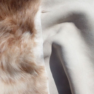 Tapis en cuir de vachette de qualité supérieure, véritable peau de vache, pour l'intérieur d'une maison moderne - Product Image 5