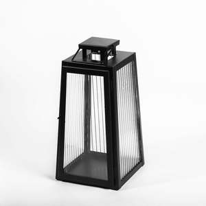 Farol de Hierro Forjado de Estilo Real con Diseño Moderno, Alto y de Pie, con Acabado Negro Mate para Decoración de Bodas y Fiestas - Product Image 6