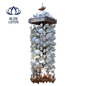 Carillon éolien écologique de haute qualité en coquillages, durable, fait main, style décoration en coquillages, ornement suspendu en fibres océaniques durables, sonore - Product Image 1