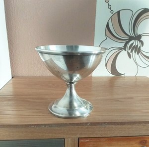 Pot à sucre décoratif en métal, élégant, pour la cuisine et la salle à manger - Product Image 1