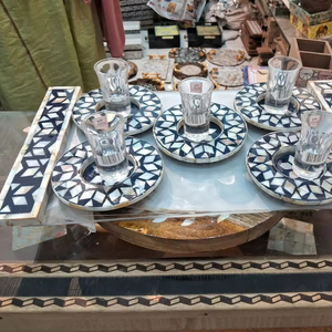 ชุดถาดเสิร์ฟสี่เหลี่ยมงานฝีมือประณีตจากมุกแท้ สีสันปรับแต่งได้ พร้อมจานรองแก้ว จาน ชาม ของขวัญพรีเมียมสำหรับเทศกาลอีดและรอมฎอน - Product Image 1