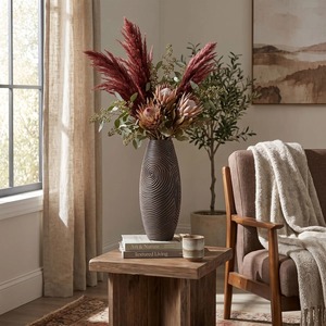 Ensemble de deux vases en céramique dorés brossés modernes, décoration de table asymétrique - Product Image 6