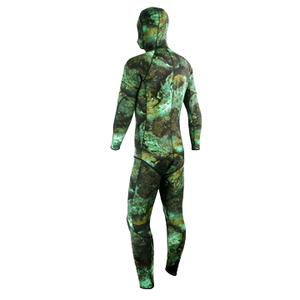 Comfortable Breathable Camo Spearfishing <b>Wetsuit</b> with Front Logo for Optimal Underwater Experience - Product Image 2