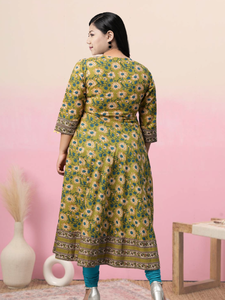 ชุดอานาร์กาลีคุรตะผ้าฝ้ายสีเขียวพิมพ์ลายดอกไม้สำหรับผู้หญิง คอกลม แขนสามส่วน เหมาะสำหรับสวมใส่ในงานเทศกาลและโอกาสต่างๆ สไตล์ชาติพันธุ์ทั่วโลก - Product Image 3