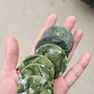 Sous-verres en pierre verte polis à la main, résistants à la chaleur, antidérapants, accessoires de table, décoration intérieure - Product Image 3