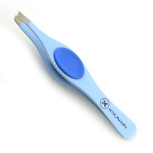 Juego de Pinzas para Cejas Inclinadas Profesionales KOUNAIN, Hechas a Mano, Modernas, Color Azul Cielo Brillante, Acero Inoxidable, Agarre de Silicona, Belleza - Product Image 4