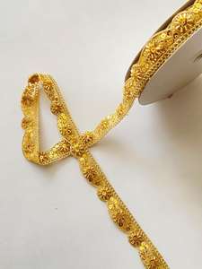 Tissu Organza Personnalisé Élégant et Intemporel, Brodé de Paillettes, Perles et Dentelle, Motif Floral Écologique, Style Professionnel, avec Strass - Product Image 5