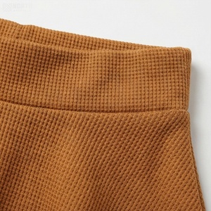 Jupe courte trapèze pour femme, couleur unie, plissée, taille élastique, confortable, décontractée, en tissu tissé, élasthanne, polyester, toutes saisons - Product Image 4