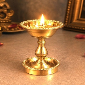 Lámpara Redonda de Latón para Diwali, Hecha a Mano, Decoración de Mesa, Ceremonia Religiosa, Festival, También Ideal para Regalo - Product Image 5