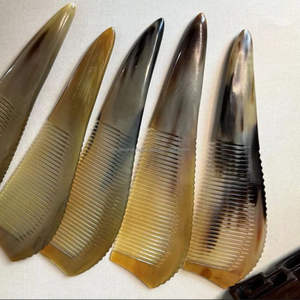 Peine de cuerno natural de alta calidad hecho a mano para peinar el cabello Peine de cuerno de búfalo real - Product Image 3