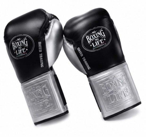 Guantes de Boxeo Profesionales Personalizados en Plata y Negro, Sin Boxeo No Hay Vida, de Cuero Genuino de Alta Calidad, Transpirables y Ligeros con Cordones - Product Image 6