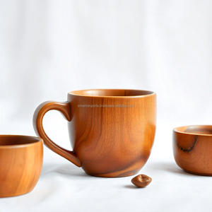 Tasse en bois naturel faite à la main durable et écologique pour servir du thé, du café et des boissons chaudes avec style pour les fêtes - Product Image 6