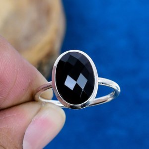 Handmade Natural <b>Black</b> <b>Onyx</b> Oval Shape Gemstone <b>Ring</b> 18k Gold Micron 925 Sterling Silver - Product Image 2