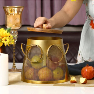 Antique Bronze Metal Fruit Bulbul Basket with <b>Mesh</b> Lid Decorative Birdcage Style <b>Insect</b>-Proof Storage Holder Fr Kitchen Counter - Product Image 4