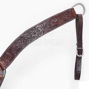 Pechera de caballo premium ajustable, diseñada para un soporte seguro del sillín y comodidad diaria al montar. - Product Image 4