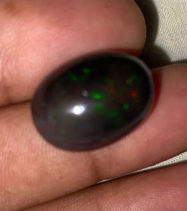 Lot de cabochons d'opale noire éthiopienne de qualité supérieure, pierres précieuses en vrac, 16 carats, opale naturelle multi-feu - Product Image 3