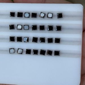 Diamants noirs naturels taille princesse calibrés, non traités, qualité excellente, provenance Afrique, pierres précieuses en vrac pour la joaillerie - Product Image 3