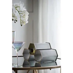 Porte-bouteilles hexagonal moderne en métal, présentoir à vin en nid d'abeille pour comptoir, support de rangement géométrique pour table de cuisine - Product Image 1
