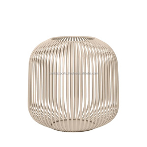 Farol de Madera de Alta Calidad para Decoración del Hogar, Hecho a Mano, para Eventos Navideños - Product Image 1