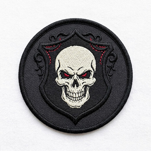 Parche Termoadhesivo Personalizado de Calavera de Araña, Insignia Bordada Circular con Ojo Rojo, Aplique de Araña para Chalecos de Motociclista, Ropa Gótica, Chaquetas Vaqueras - Product Image 4