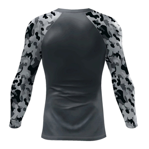 เสื้อรัดกล้ามเนื้อระบายอากาศคุณภาพพรีเมียมสำหรับ MMA BJJ พิมพ์ลายโลโก้ด้วยความร้อน แห้งเร็ว รับผลิตแบบ OEM ODM เสื้อรัดกล้ามเนื้อสำหรับผู้ชาย - Product Image 2