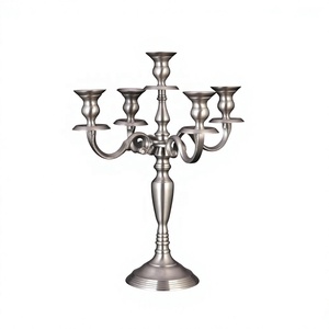 Candélabre en aluminium tendance et très demandé pour la décoration intérieure de mariages, porte-bougie votif pour la maison et l'hôtellerie, centres de table - Product Image 1