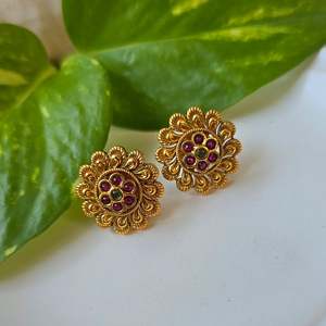 14k Solid Gold Vintage Emerald Cut Zircon Stud Earrings - Product Image 3