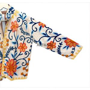เสื้อแจ็คเก็ตผ้าคอร์ดูรอยปักลายดอกไม้ พร้อมซับในผ้าฝ้าย ระบายอากาศได้ดี เป็นมิตรกับสิ่งแวดล้อม แห้งเร็ว สำหรับฤดูหนาว/ฤดูใบไม้ร่วง - Product Image 2