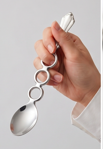 Ensemble de couverts modernes en acier inoxydable avec finition brillante, élégants ustensiles de table pour mariages, comprenant des cuillères argentées effet miroir - Product Image 4