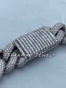 Cadena de Eslabones Cubanos Personalizada de Plata 925 con Baño de Rodio, Diamantes de Moissanita de 20mm y 24 Pulgadas, Estilo Bling Iced Hip Hop, Regalo Unisex para Boda - Product Image 4