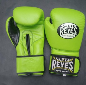 High Quality Cleto Reye Pure Leather Boxing Gloves Professional Lightweight Waterproof Windproof Breathable Customizable Gloves - Product Image 2