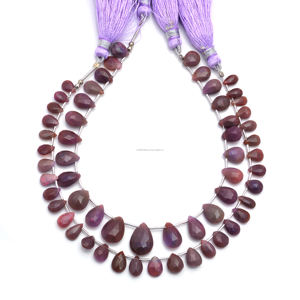 Perles de Briolette en Opale Éthiopienne Premium, Forme Poire Facettée, Couleur Violette Naturelle Améliorée, Fil de 8 Pouces, Pierre Cadeau Faite à la Main - Product Image 1
