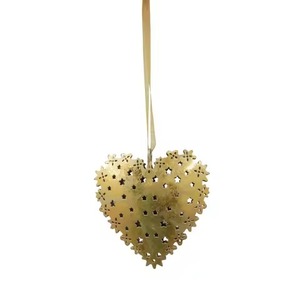 Premium Christmas <b>Tree</b> <b>Ornament</b> Heart Shape Metal Accent for Retail Buyers - Product Image 1