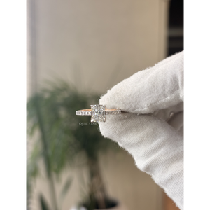 Anillo de compromiso premium con diamante radiante cultivado en laboratorio, halo oculto y pavé, 1.5CT VVS VS EF, oro macizo, regalo de aniversario de bodas para ella - Product Image 3