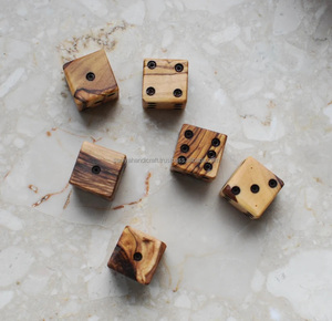 Saniya hadnicraft ลูกเต๋าไม้อาคาเซียทำด้วยมือเป็นเอกลักษณ์ลูกเต๋าไม้มะกอก - Product Image 1