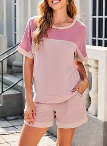 Ensemble de shorts pour femmes de bonne qualité et élégant, nouveau design, couleur unie, t-shirt et shorts surdimensionnés pour femmes, pour un usage décontracté - Product Image 6