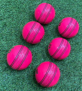 ลูกคริกเก็ต KOOKABURRA COLT สีชมพู ขาว แดง สีสั่งทำพิเศษ น้ำหนัก 156 กรัม ลูกคริกเก็ตแข็งสำหรับผู้ชาย ลูกคริกเก็ตสำหรับแข่งขันในลีก - Product Image 6