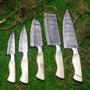 Juego de Cuchillos de Cocina de 5 Piezas de Acero de Damasco Forjado a Mano con Mango de Hueso y Bolsa de Cuero - Product Image 4