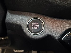 Cerato Forte Sedán 2019 Usado, Automático, Asientos de Cuero, 5 Faros Halógenos, Neumáticos R16, Volante a la Izquierda, Gasolina, Interior Oscuro - Product Image 4