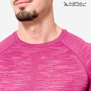 Ensemble de vêtements de sport pour hommes 2026 personnalisé haute performance : T-shirt d'entraînement respirant et short de sport 2-en-1 - Product Image 4