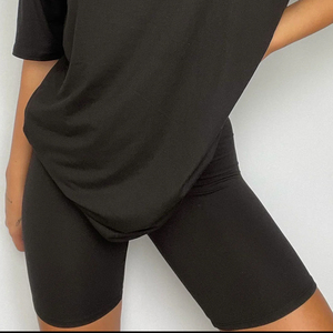Ensemble 2 pièces tricoté pour femme, prix de gros, noir, col rond, coupe ample, haut décontracté avec logo imprimé, longueur au-dessus du genou, usage quotidien - Product Image 6