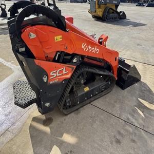 Minicargadora Compacta KUBOTA SCL1000 Diseñada para Sitios de Trabajo Difíciles, Control Suave y Confiabilidad a Largo Plazo - Product Image 3