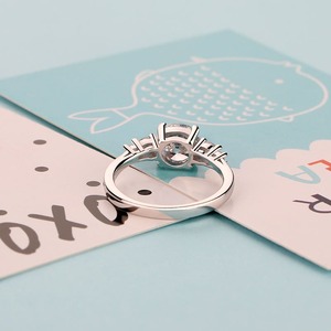 Anillo de Diamantes Clásico de Tres Piedras con Corte Brillante Redondo para Mujer, Anillo de Compromiso y Boda de Plata - Product Image 5