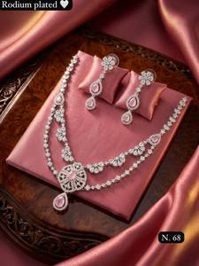 Parure de mariée plaquée or de haute qualité pour femme : collier ras-du-cou, boucles d'oreilles pendantes, tikka, zircon ethnique, dernier design pour mariage et fiançailles - Product Image 2